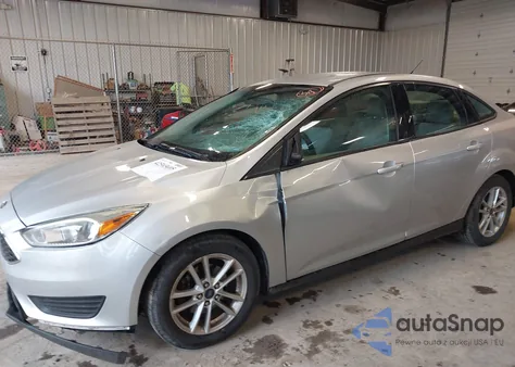2015 Ford Focus Se z USA, uszkodzony, nr VIN 1FADP3F22FL280301